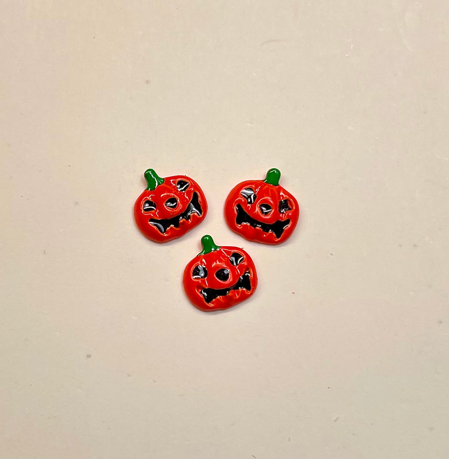 Jack-O-Lantern Charms 2Pk